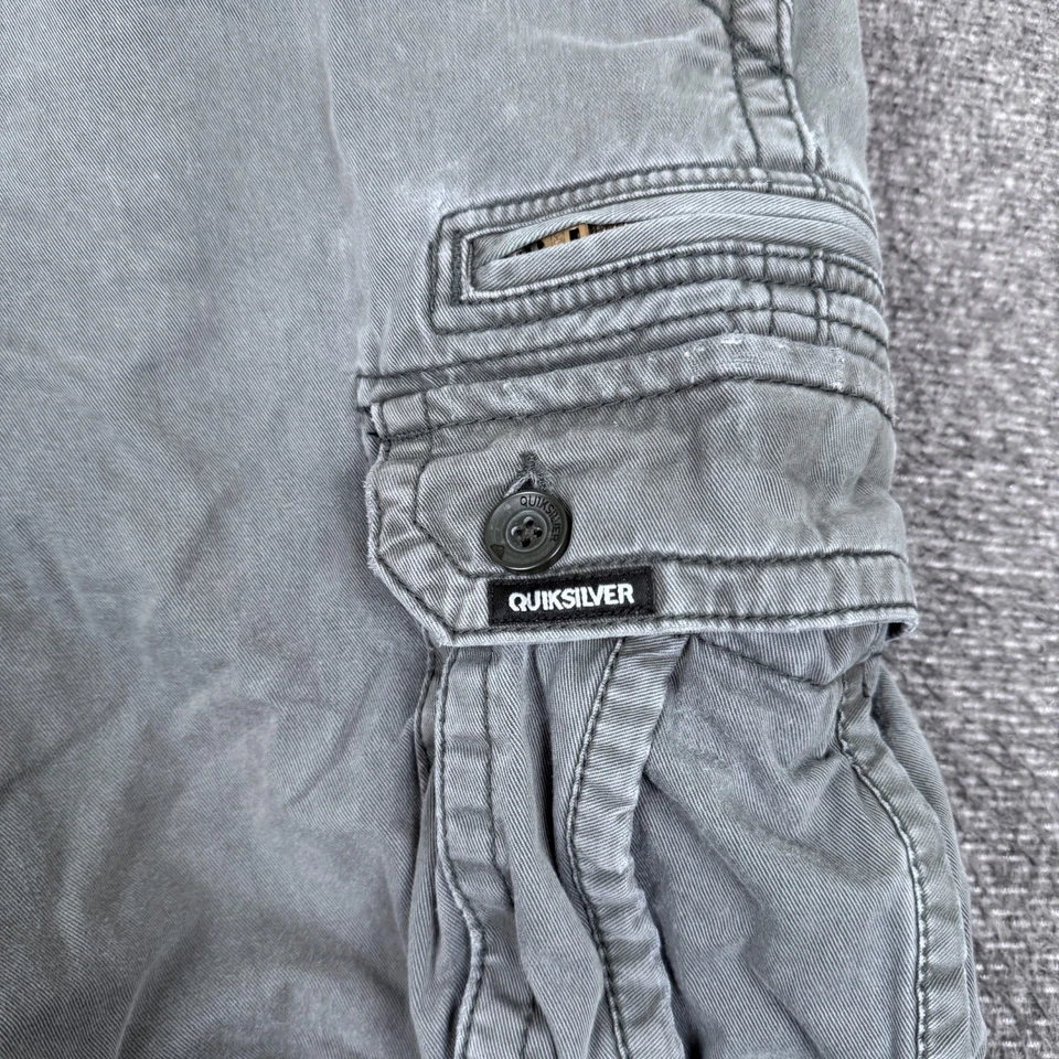 Pantalones Cortos Carga QUIKSILVER Para Hombres 34 Bolsillo con Cremallera Algodón Informal Grunge Surf Patín Y2K Foto 2 de 4