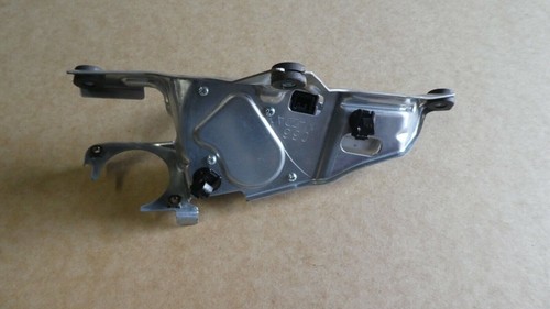 MAZDA 3 GT SPORT REAR BOOT LID TAILGATE WIPER MOTOR - Picture 3 of 4