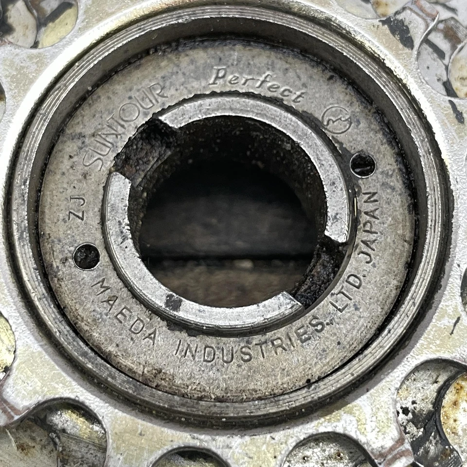 Vintage SunTour Perfect 6-Speed Freewheel 32T Threaded Gold Japan 14-32t Bike - Image 3 of 4