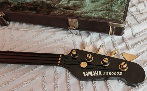Yamaha BB3000S Black Sparkle Metallic unlined fretless (1987) - Imagen 8 de 24