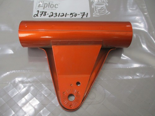 Suzuki OEM Left Upper Cover 1971-1972 R5 278-23121-50-71 - Picture 2 of 4