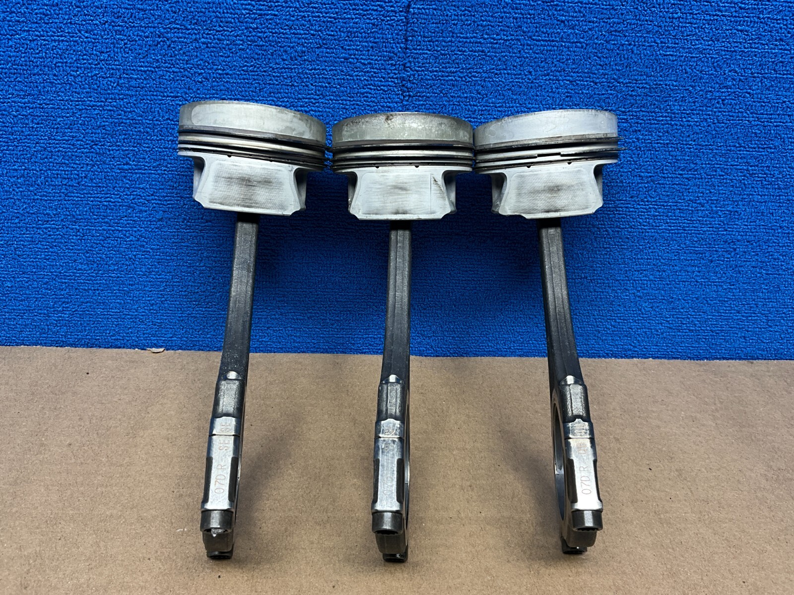 2006 - 2010 BENTLEY CONTINENTAL GTC ENGINE PISTON W/ CONNECTING ROD SET OF 3 OEM