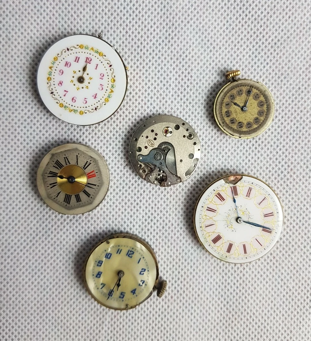 Smallest shop watch movement