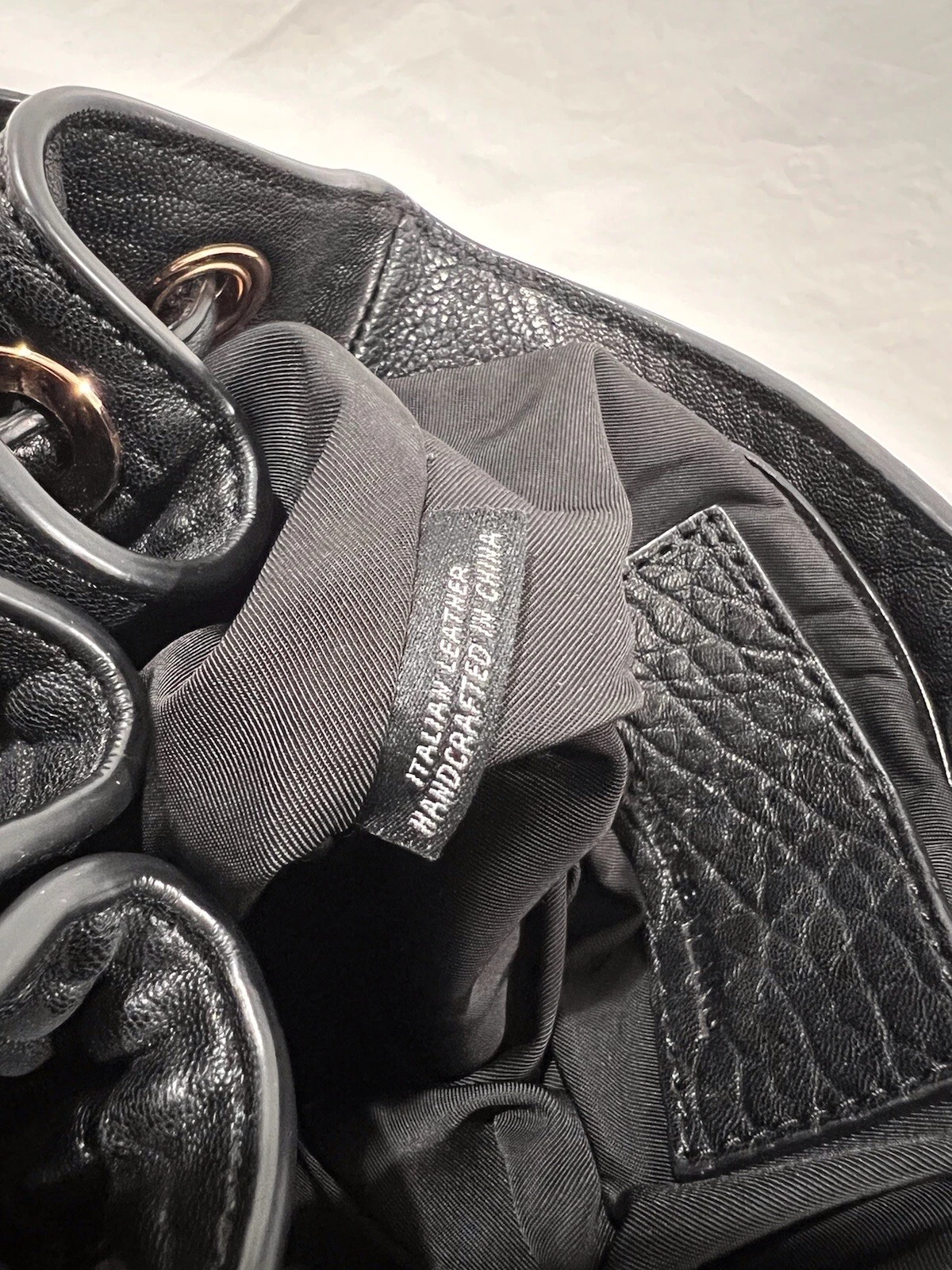 Borsa a tracolla ALEXANDER WANG in pelle ciottolata nera Rocco Diego con borchie