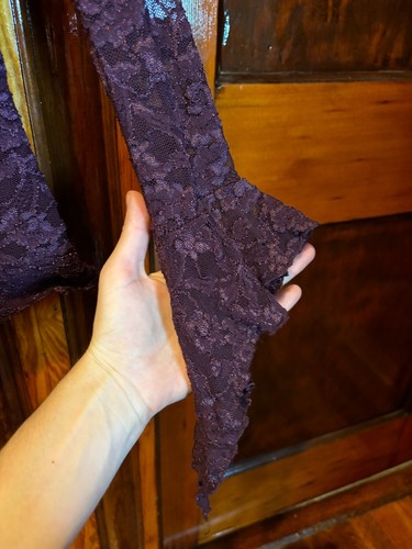 Vintage Linda Leal Purple Floral Lace Top Size Small - Picture 4 of 6
