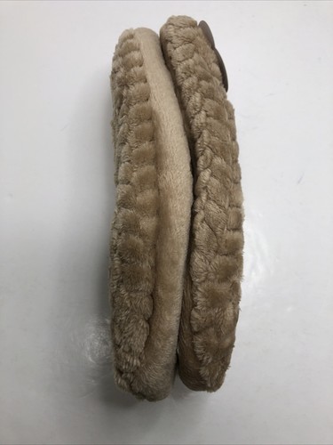 Quilted Fuzzy Babba Slipper Socks Tan Machine Washable OSFM Size 7-9.5 - Picture 5 of 8