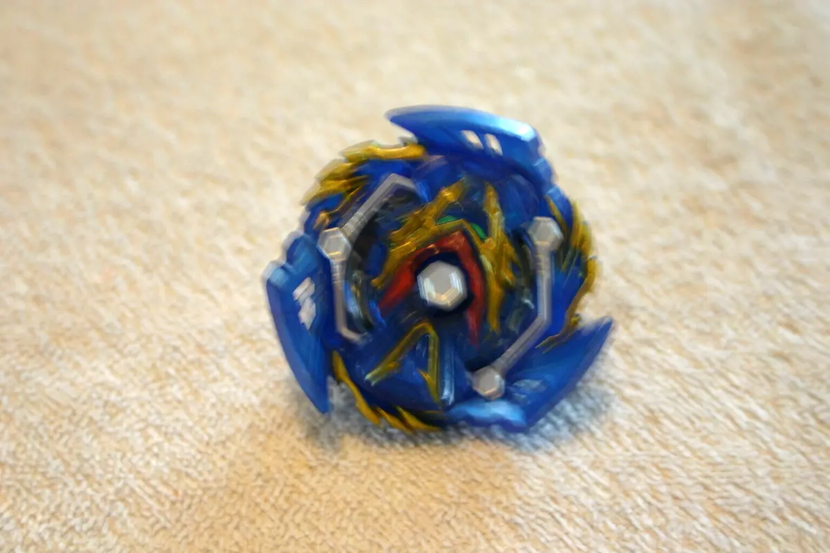 Codigo beyblade burst turbo valtryek v5