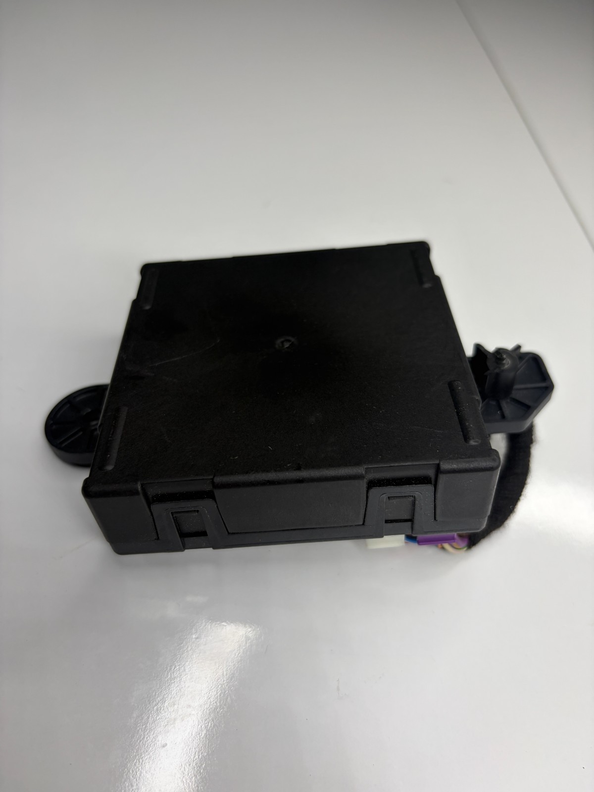 Maserati Ghibli 2014-2017 Rear Left Door control module P/N 52851641AD