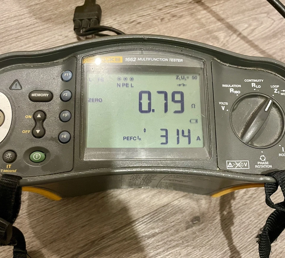 Fluke 1662 Multifunction Installation Tester boxed test leads not calibrated  - Image 3 of 4