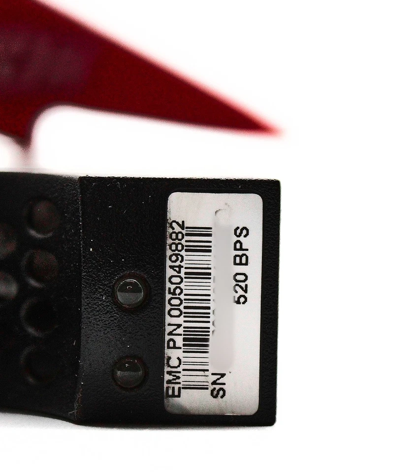 EMC 005049882 100GB SSD SAS 3.5 6G VNX5100/5300 V3-VS6F-100 Solid State Drive - Image 2 of 4