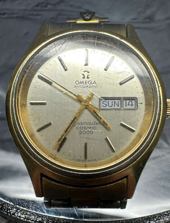 1970s Omega Seamaster Cosmic 2000 Automatic Watch Calend 18k Gold Shell Selfwind image 4