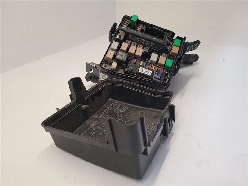 2017-18 HYUNDAI SANTA FE 3.3L 熔断器盒发动机 AWD  — 第 2/4 张图片