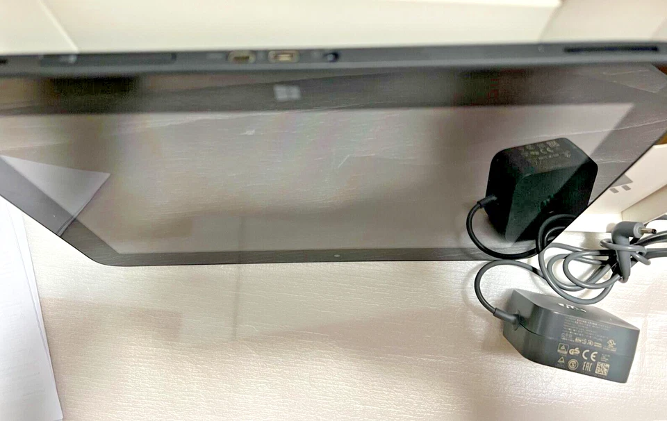 Tablet HP Pro 610 G1 con caja y cargador (2015) - Necesita batería nueva Foto 4 de 4