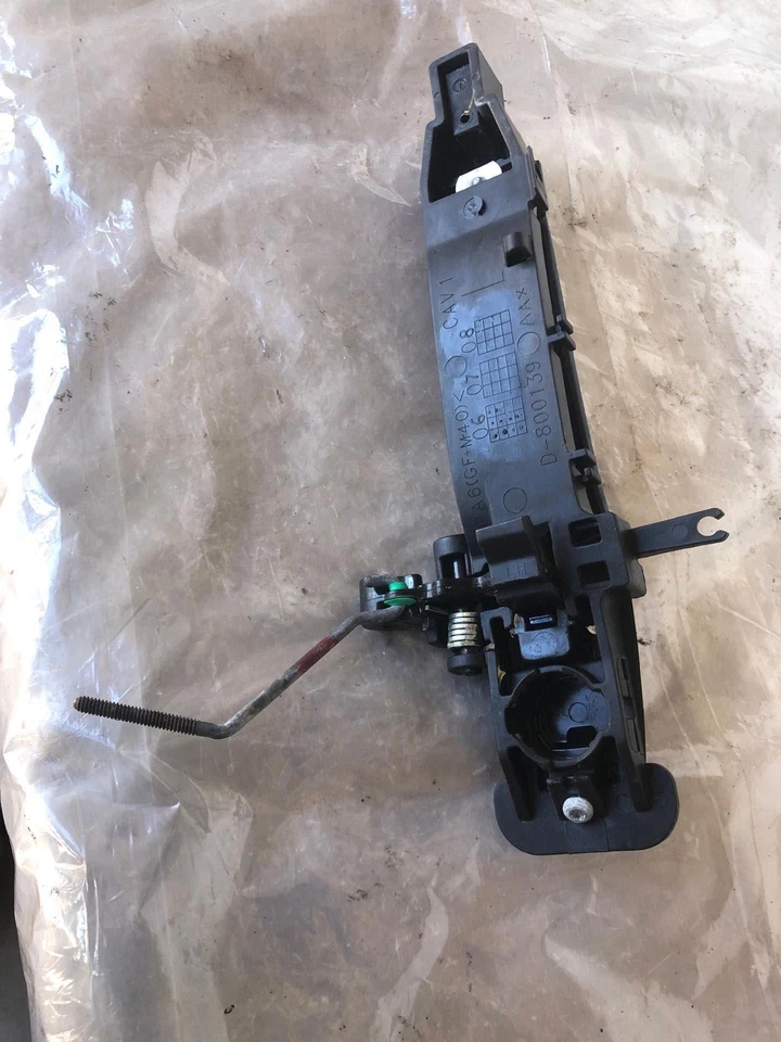 Cadillac SRX 2007 manija de puerta exterior trasera izquierda lado del conductor izquierda usada Foto 4 de 4