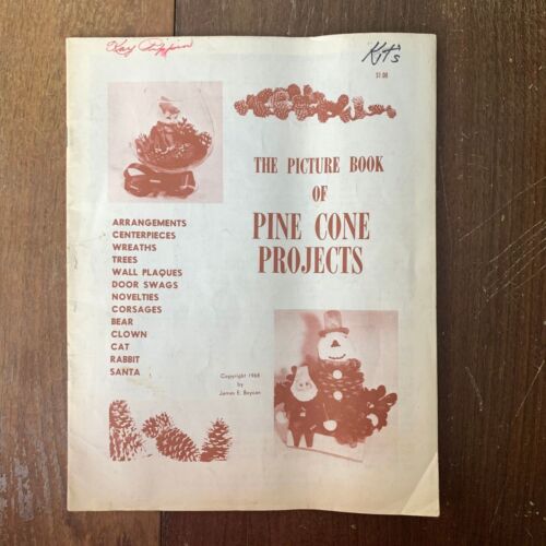 The Picture Book of Pine Cone Projects 1968 Holiday Decor Christmas Art Wreaths - 第 1/10 張圖片