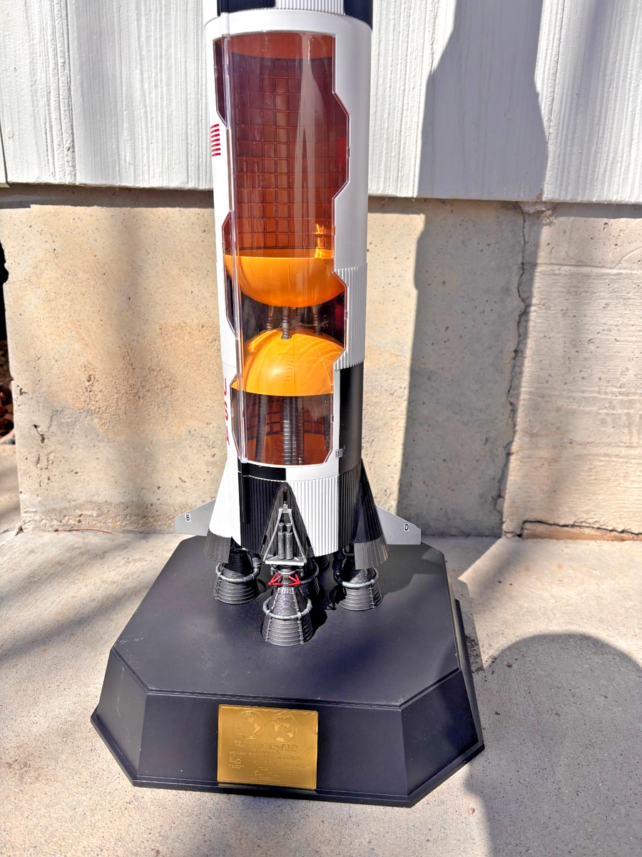 Spaceman Saturn VI ブースター オーバードライブ 美品 元箱付 Famemaster 4D-Vision Saturn V Rocket Model 1:100 Scale 26117 | eBay