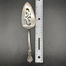 Wm Rogers Mfg Co Extra Plate “Original Rogers" Cake/Pie Server