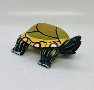 Vintage Nicaragua Wooden Turtle Hollow Figurine Hand Painted Art Decor 22