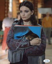 Emma Mackey Sex Education Autographed Signed 8x10 Photo ACOA