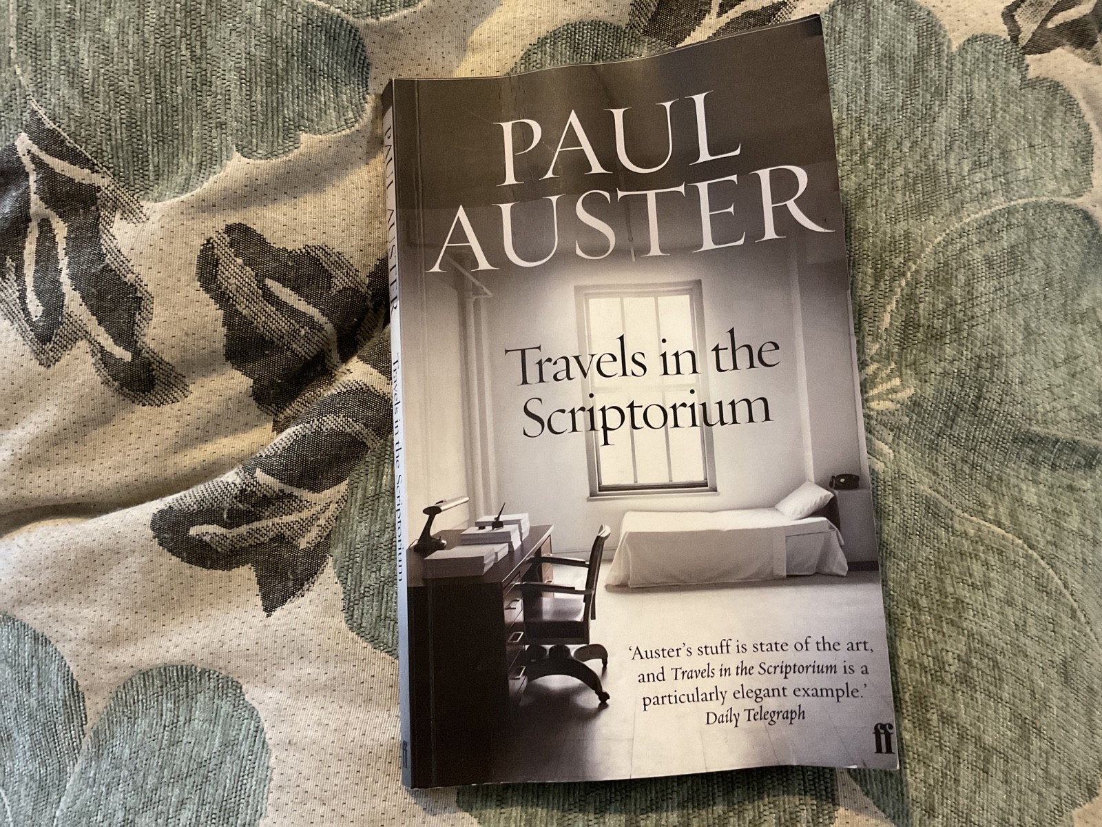 Travels in the Scriptorium,Paul Auster
