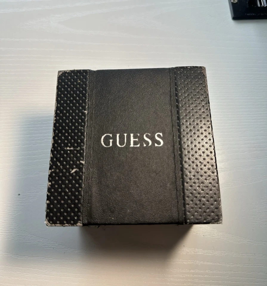 GUESS Men's Vintage Stainless Steel Watch Waterproof 330 Ft Tachymeter Quartz - Image 4 of 4