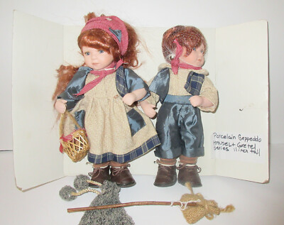 1990 Geppeddo Hansel and Gretel Porcelain Dolls Fairy Tale Dolls Collection  Rare