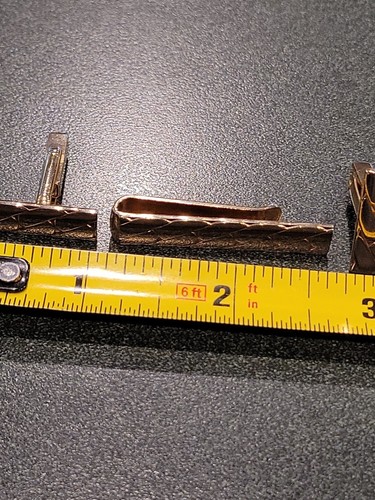 SWANK GOLD TONE CUFFLINKS TIE BAR #1 - Picture 6 of 6