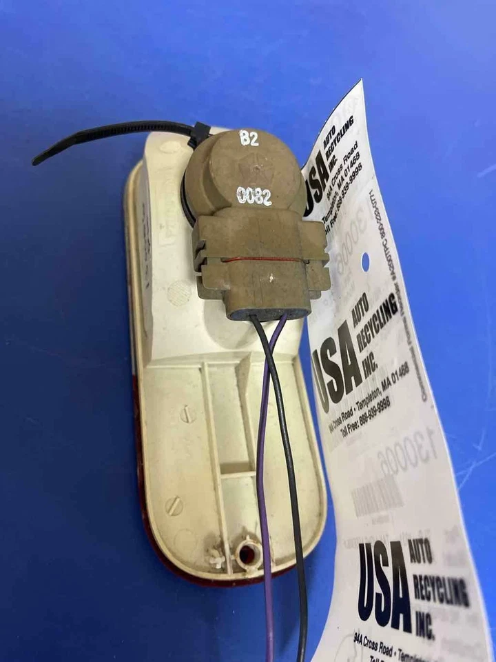 Rear Marker Lamp CHRYSLER PT CRUISER Right 01 - Image 2 of 4