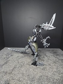 LEGO BIONICLE:  Kikanalo (8811)  Retired