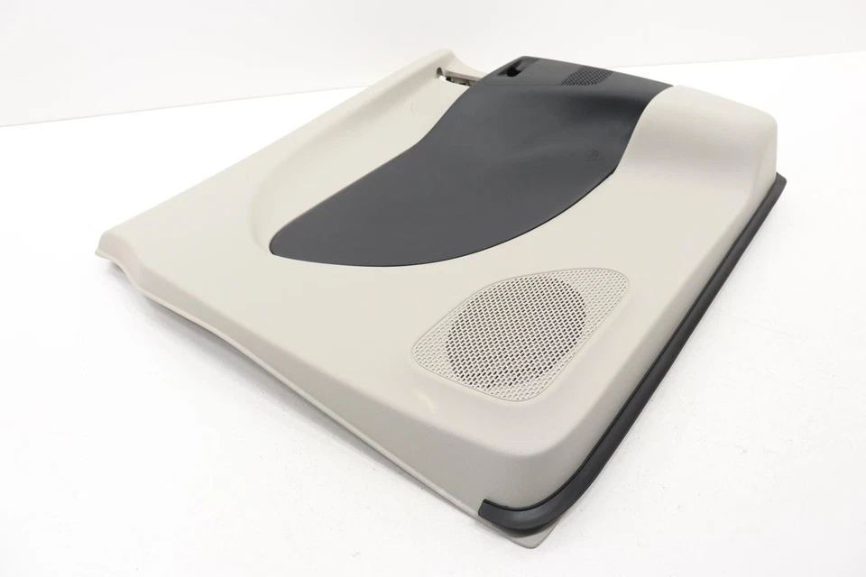 2017 - 2024 CHRYSLER PACIFICA REAR LEFT DOOR TRIM PANEL OEM 5RP652D2AH GRAY_H7XP - Image 2 of 4