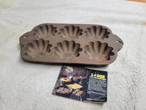 Vintage Lodge Cast Iron Muffin Cornbread 6 Mold New With Tag