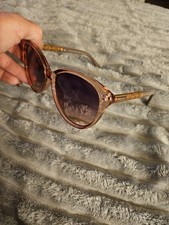 Louis Vuitton Petit Soup&ccedil;on Cat Eye Sunglasses