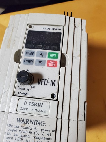 Teclado DELTA VFD-M VFD007M21A 0,75KW 220V 1 FASE unidad de frecuencia variable Lc-m2e - Imagen 2 de 10