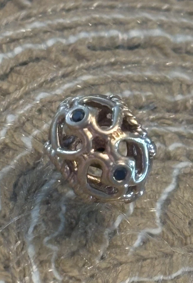 Authentic Pandora Retired 14k Yellow Gold Heart Charm 750466DB Black Diamonds - Image 2 of 4