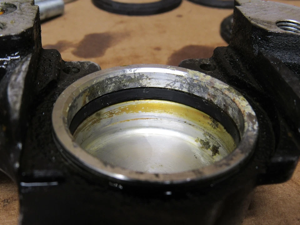 Pinzas de freno delanteras izquierda derecha Suzuki Cavalcade GV1400 1987 Foto 3 de 4