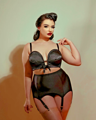 Kiss Me Deadly Retro 6-strap Suspender Garter Belt Black - XL/XXL UK 16 18  | eBay