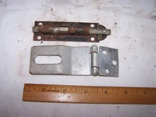 Vintage Rusty BARREL BOLT Latch Gate / Door Barn Hook HASP HINGE Hardware Parts 