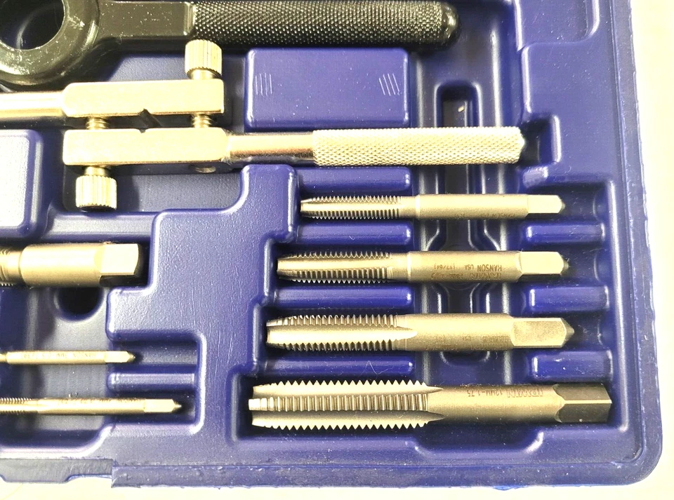 Conjunto métrico de torneiras e matrizes Irwin 26313 3mm -12mm - Imagem 4 de 4