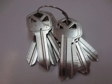 Lot of 10 Pcs  KW1 NICKEL PLATED Key Blank / Made in USA by Ilco