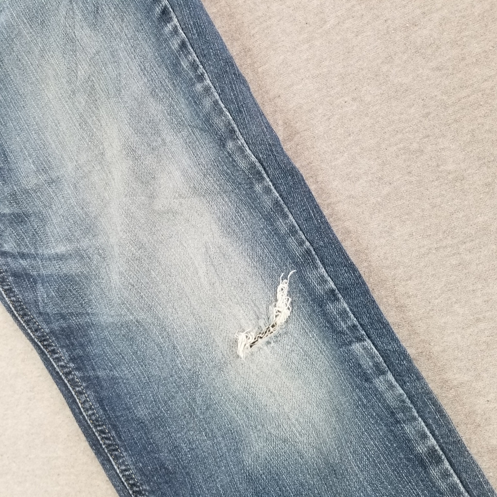 Mens Levi Signatures Athletic Dark Wash Blue Jeans *See Photo for measurements* thumbnail 6