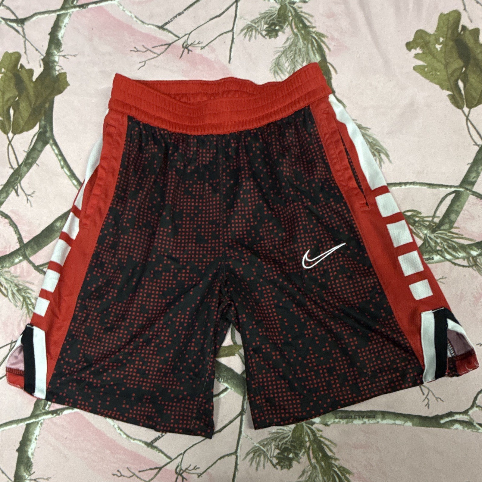 Nike Dri-FIT Boys XL Athletic Shorts Red Black Drawstring