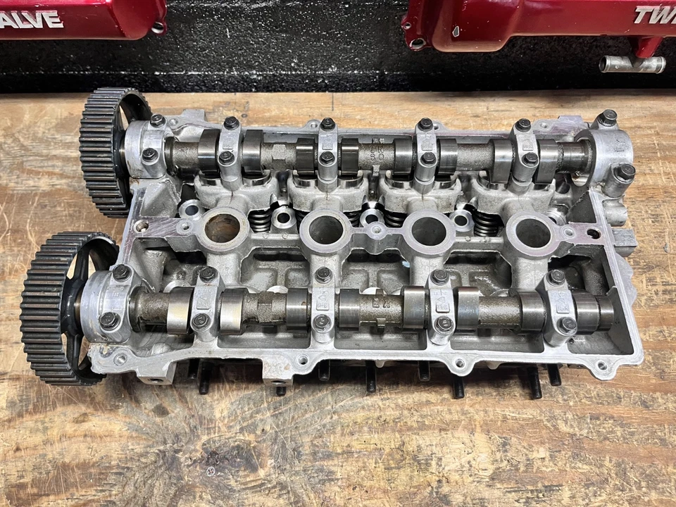 Conjunto de árboles de levas de culata de motor Mazda Miata MX5 NA6 1990-1993 1,6 L Foto 2 de 4