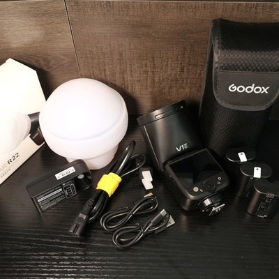 Godox V1 mid Canon Camera Round Head Flash Hotshoe Lot with Accessories Open Box