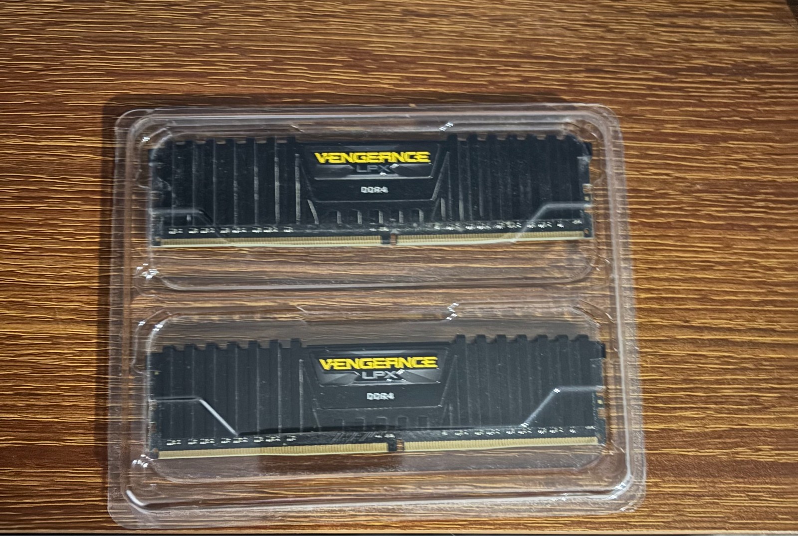 CORSAIR VENGEANCE LPX 16GB (2x8GB) PC4-25600 (3200) Memory Kit - Lightly Used