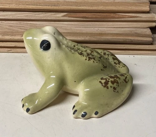 Vintage Brush McCoy Glossy Speckled Frog Toad Figurine 3 1/4" Tall 6" Long
