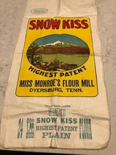 Vintage Snow Kiss Miss Monroe's Flour Mill, Dyersburg, Tenn Cloth Sack Bag 25"