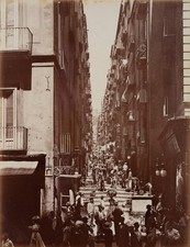 FRATELLI ALINARI (XIX secolo), Gradoni di Chiaia, Napoli, 1880 circa, carta albumina