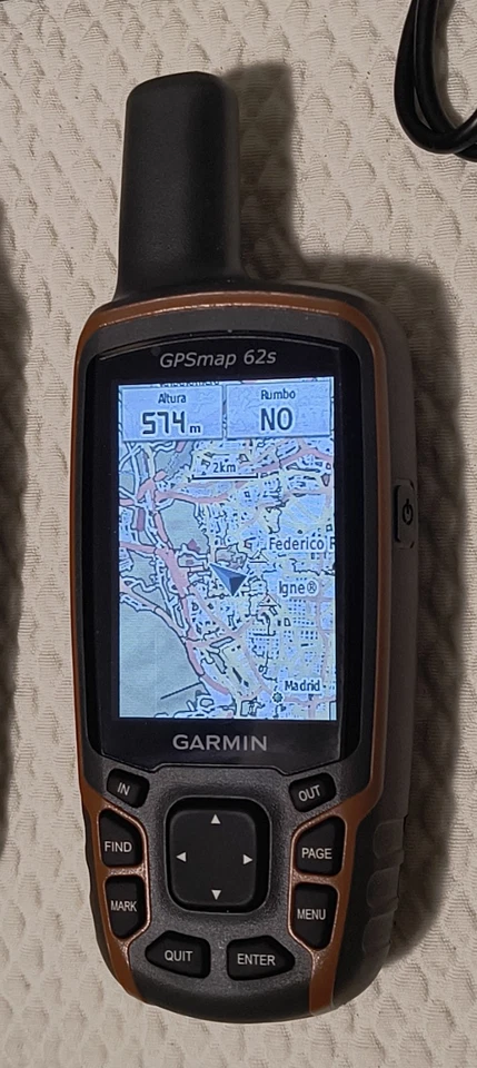 Garmin GPSmap 62S Mountain GPS Kit + Accessories Foto 3 de 4