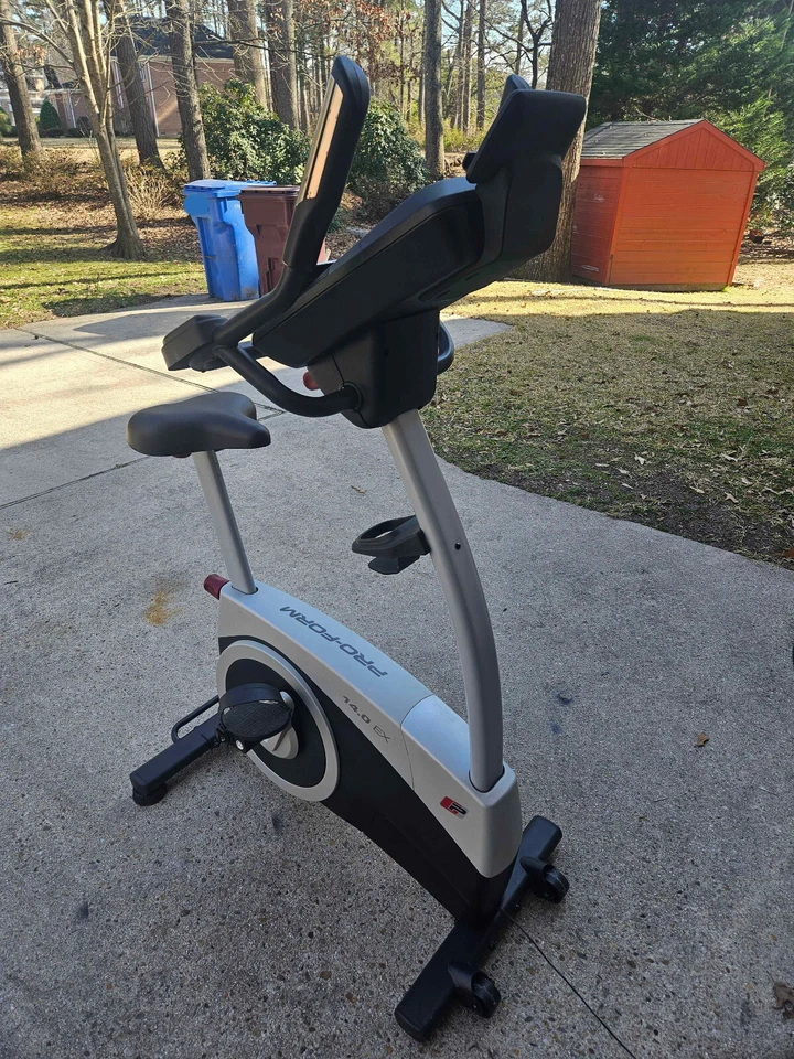Bicicleta de exercício Pro-Form 14.0 EX - Imagem 2 de 4