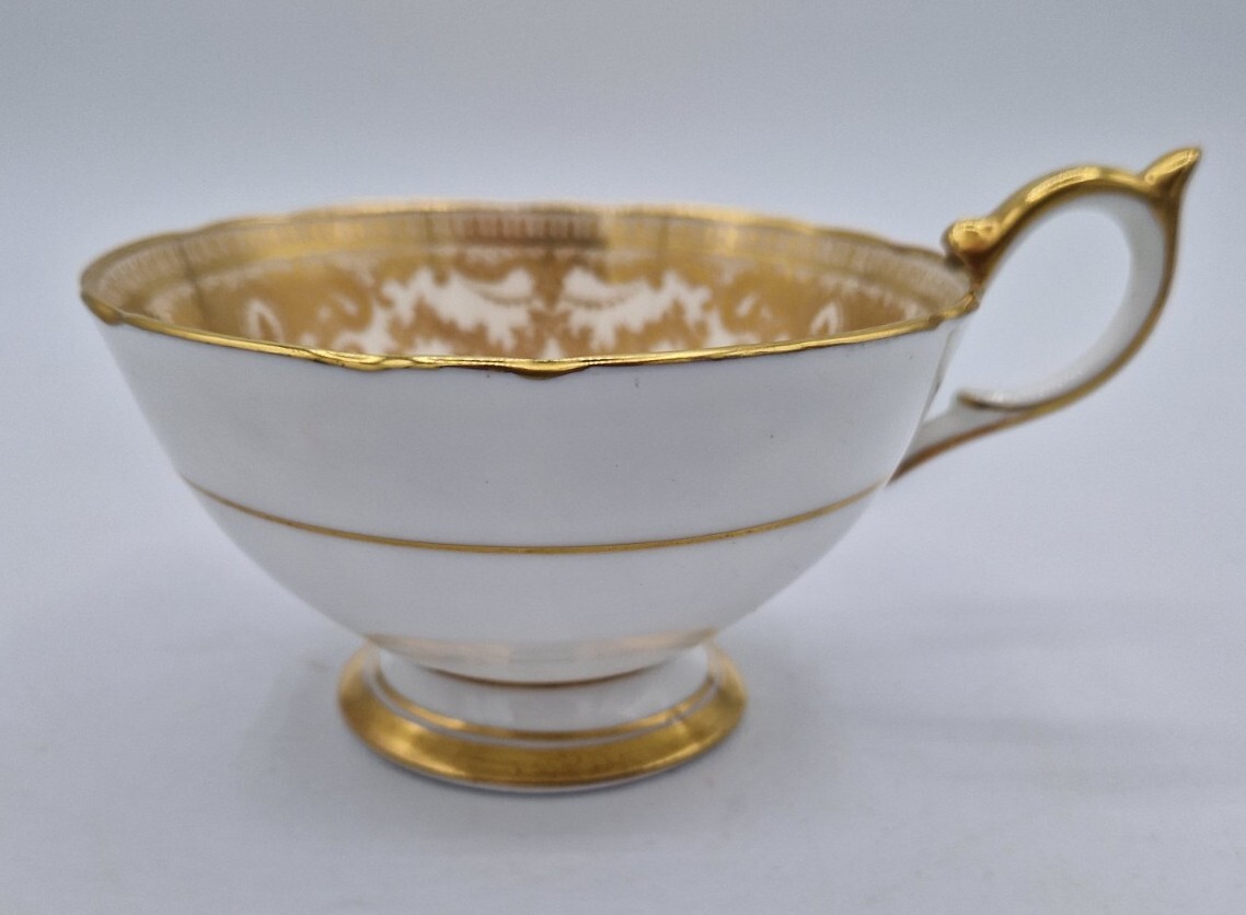 AYNSLEY ゴールド　フォーク Aynsley Bone China Pattern 7949 Heavy Gold Gilt Teacup